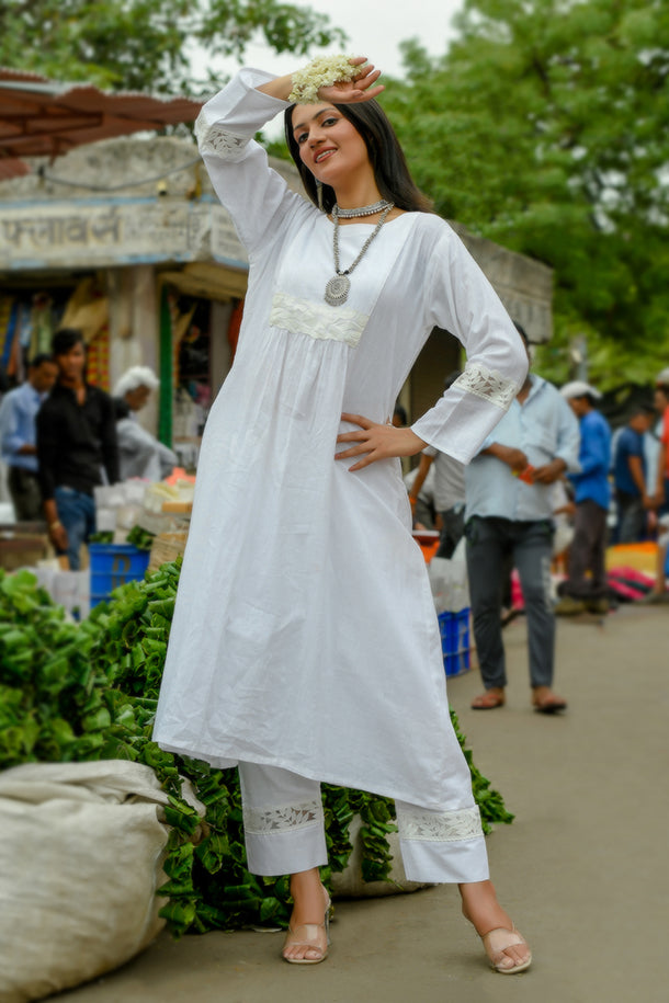 RAJNIGANDHA - WHITE SOFT COTTON KURTA COORD SET