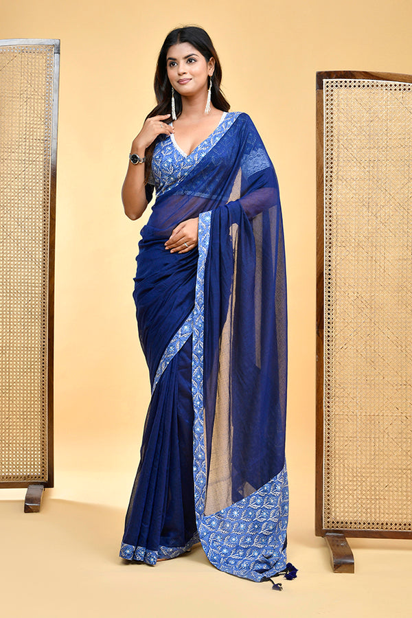 Elegant Handloom Mul Cotton Navy Blue Saree with White and Blue Accents