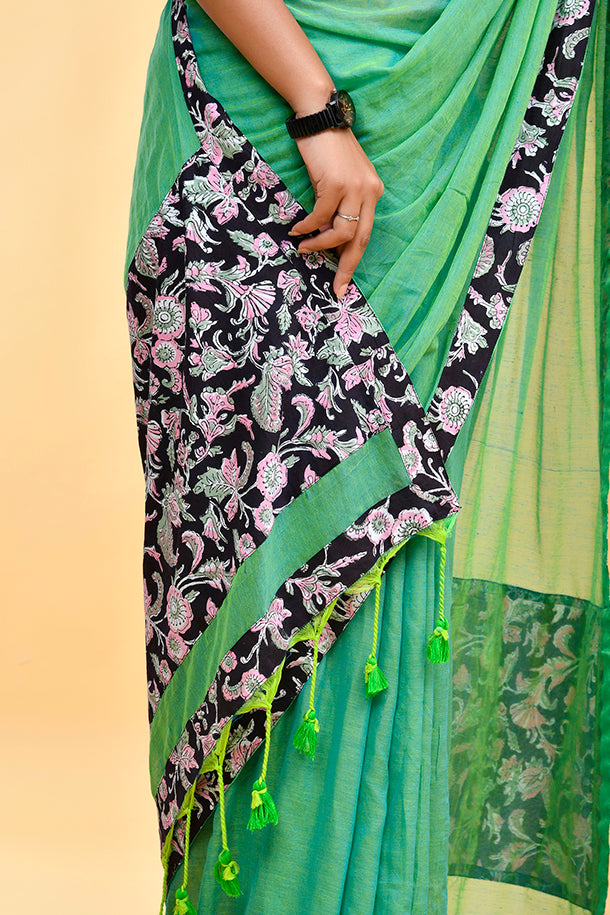 Elegant Handloom Mul Cotton Green Saree with Floral Blouse